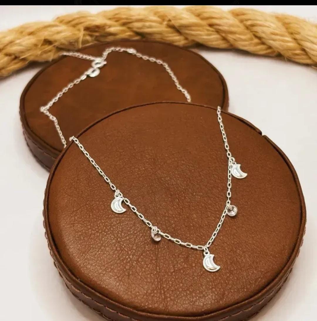 Choker Meia Lua Com Pedra Transparente Em Prata 925 Delicada Prateado em prata 925
